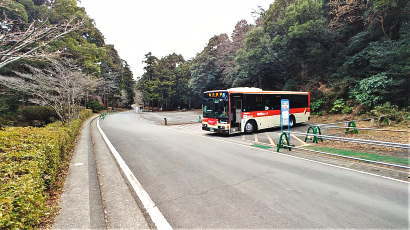 幕山公園バス停