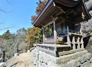 稲村神社