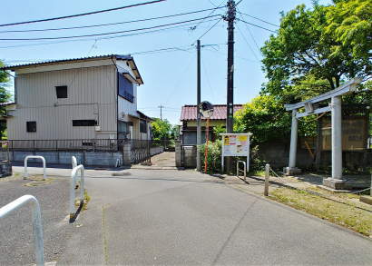 妙見神社の鳥居が見えたら左へ