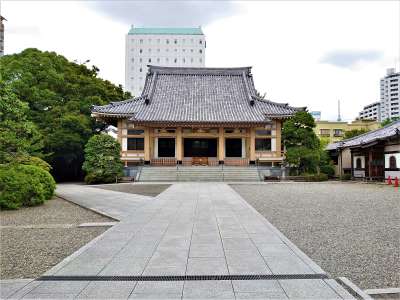 霊巖寺本堂