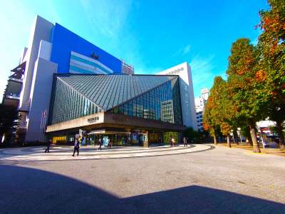 東京芸術劇場