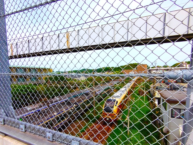 JR線を越えて